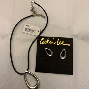S10/NWT 17” Cookie Lee Necklace & Earring Set 10 -  Silver drop hoop on black
